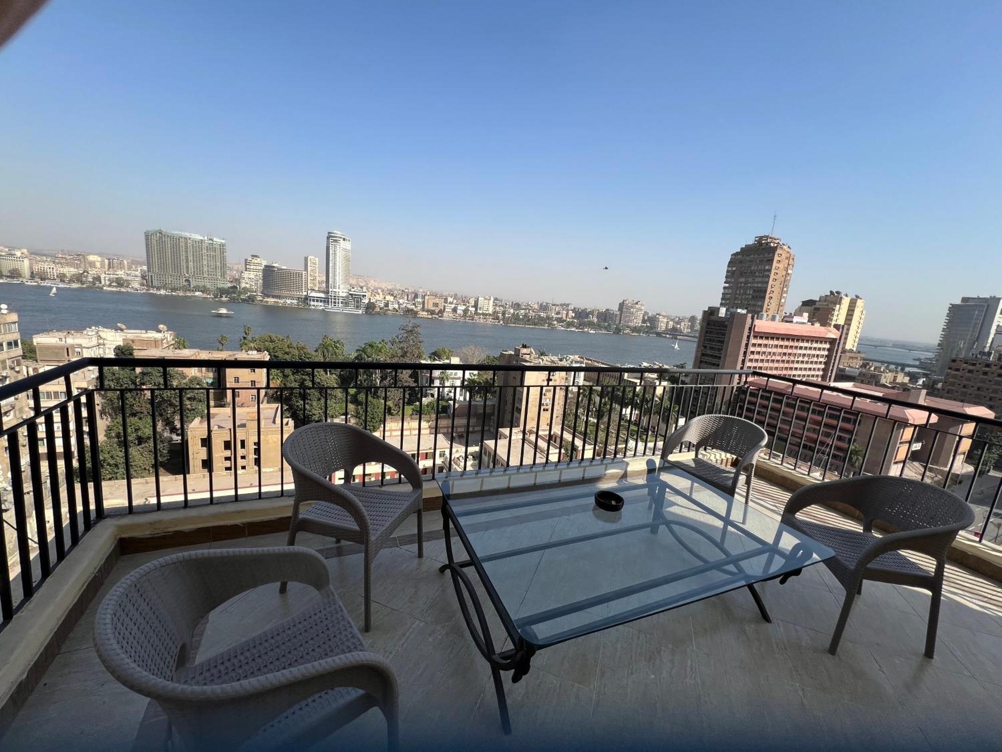 Panorama Nile View Duplex-giza Apartment Cairo